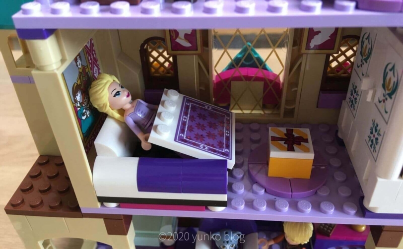 レゴ(LEGO）アナと雪の女王２「アレンデール城」寝れるベッド