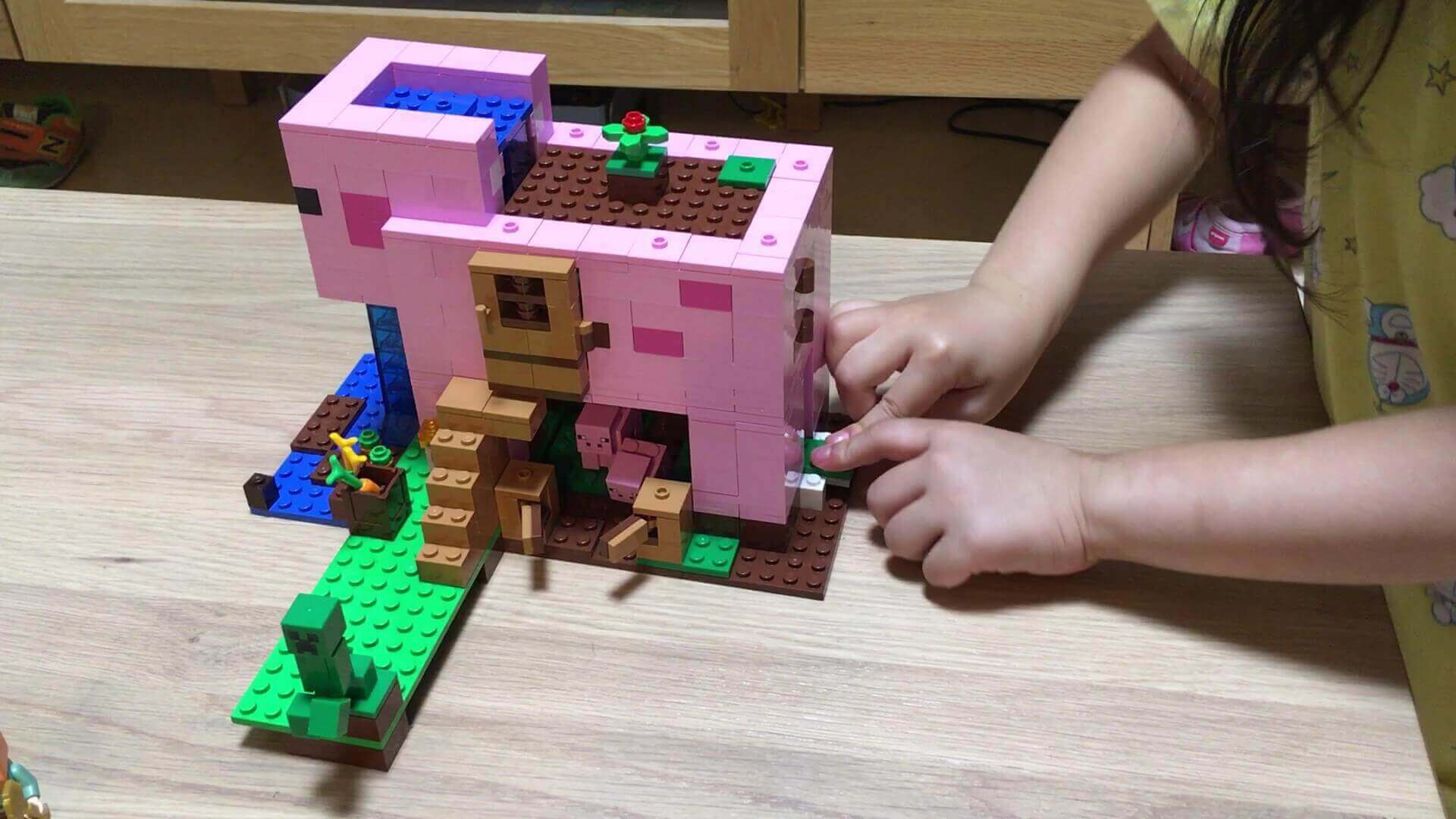 レゴマインクラフト ブタのおうち マイクラ好き5歳娘の組み立てレビューブログ Yunko Blog レゴマインクラフト ブタのおうち マイクラ好き5歳娘の組み立てレビューブログ Yunko Blog